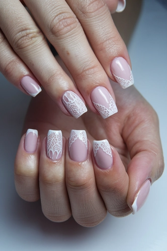 Lace Pattern C Curve Manicure